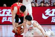 开云体育在线-江苏队碾压深圳队，易建联带队取胜