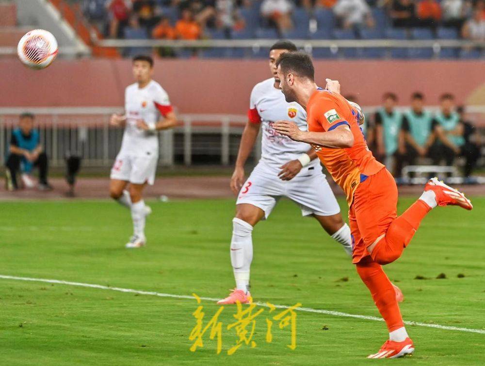 包含河北华夏幸福主场不敌江苏苏宁，遭遇连败的词条