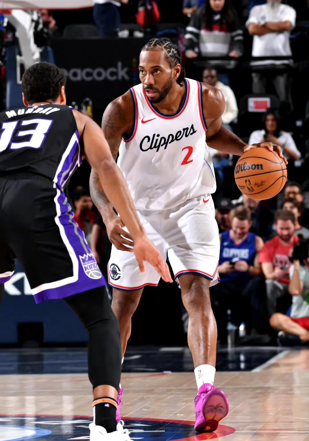 快船球星送出绝杀,助球队保持不败战绩 快船球星送出绝杀,助球队保持不败战绩