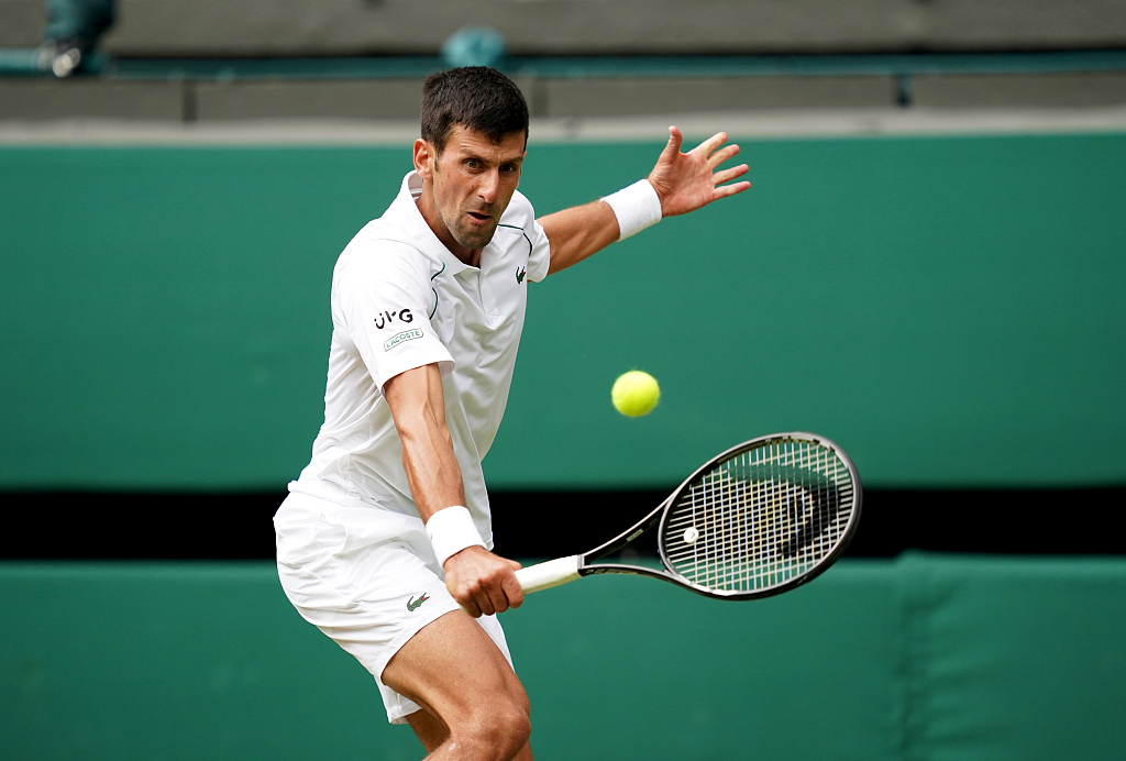 智利横扫中国,范戴克扛起全队 智利横扫中国,范戴克扛起全队