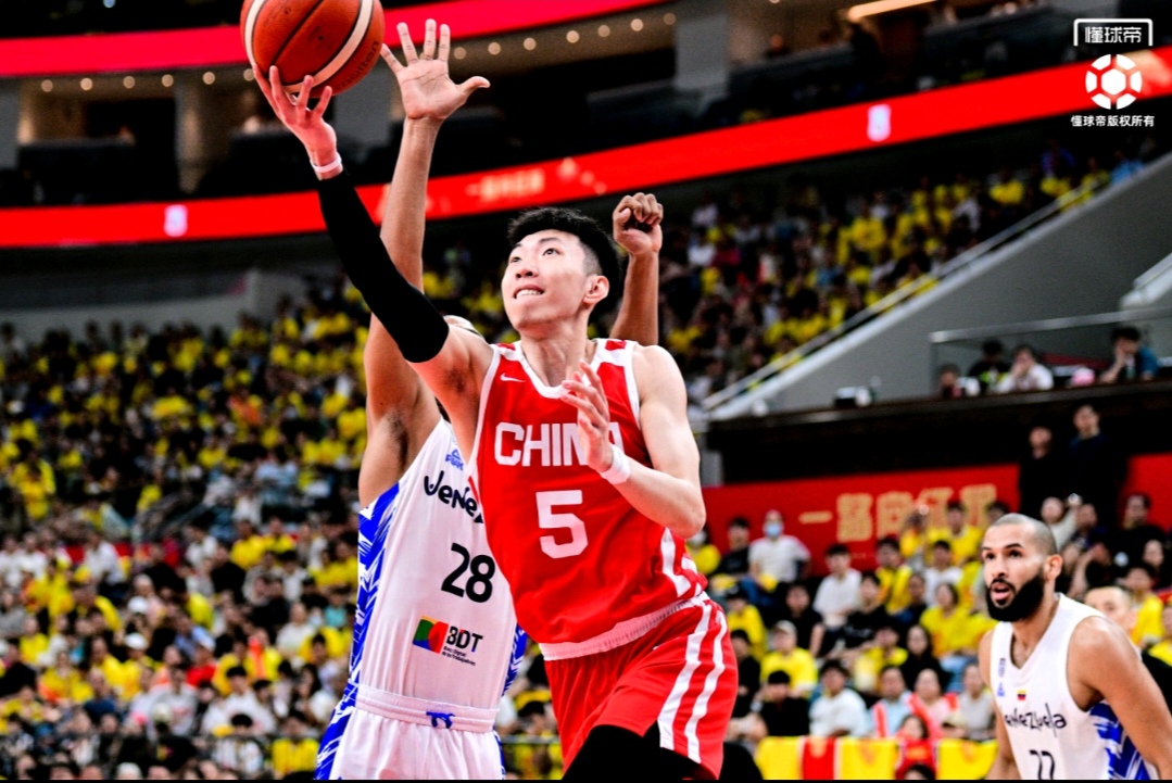 河北男篮在一场激战中取得胜利