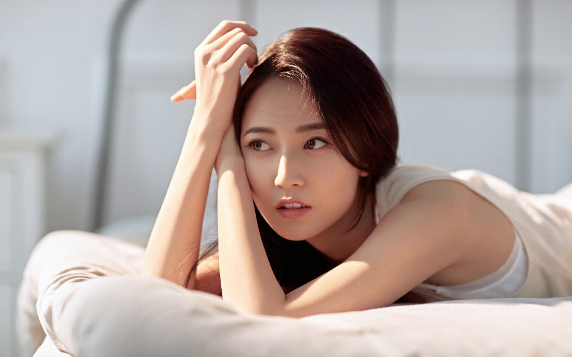 当绿色浪潮席卷魔法森林，一场跨维度的竞技寓言