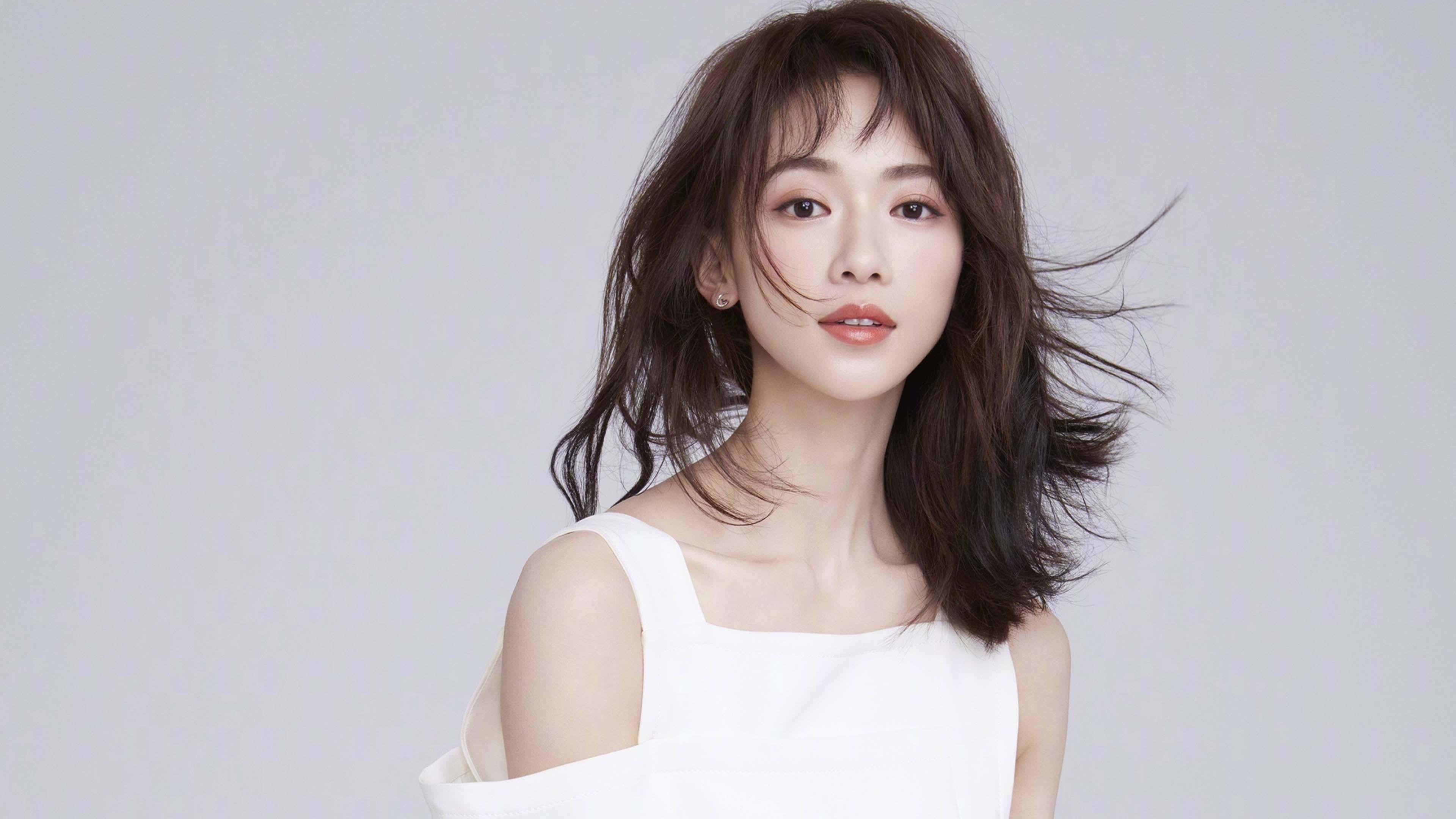 利拉德主宰关键时刻，独行侠险胜奇才展现实力差异