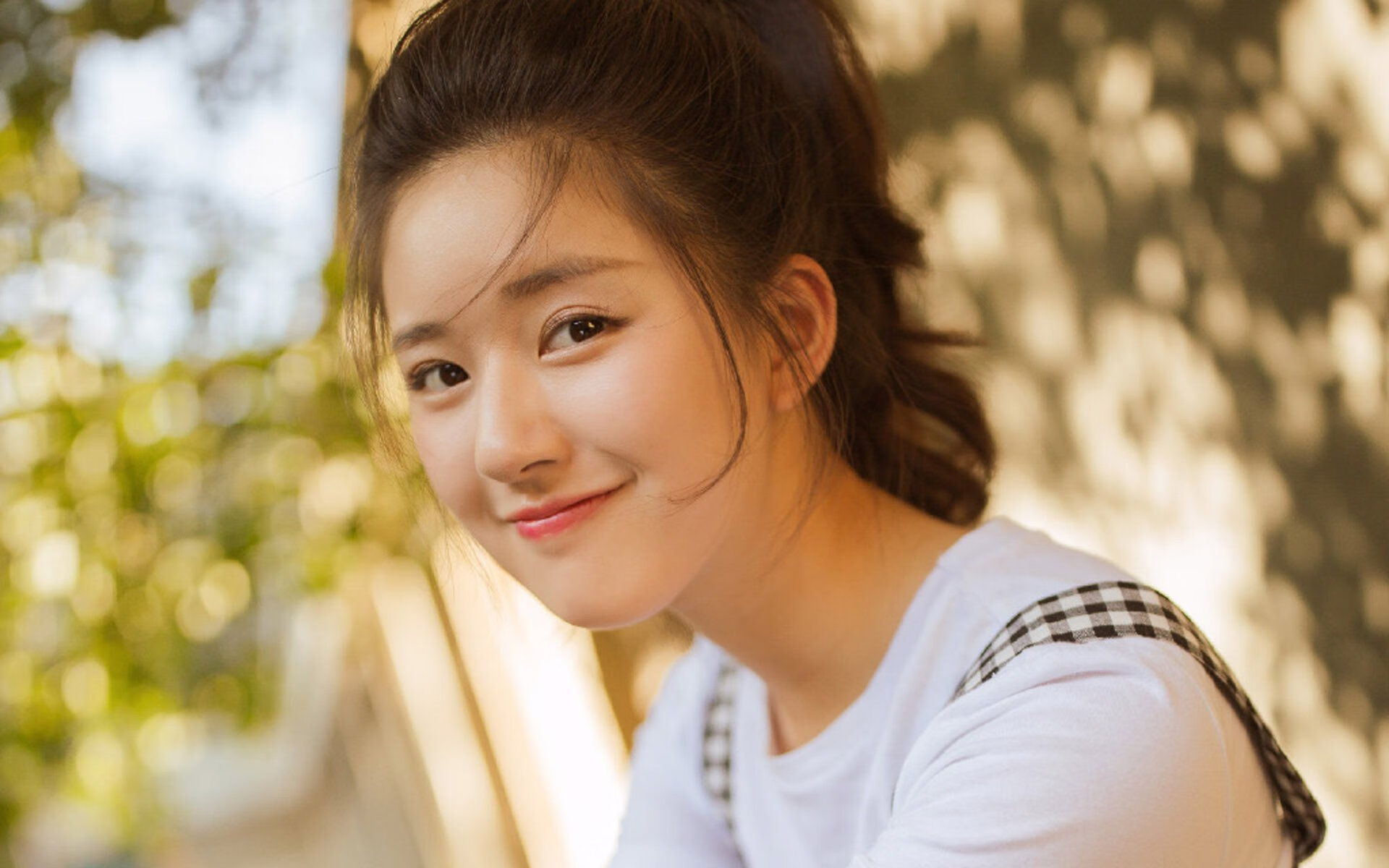 跨界巅峰战,广东队强行终结尼克斯,莫兰特关键节点连飙得分