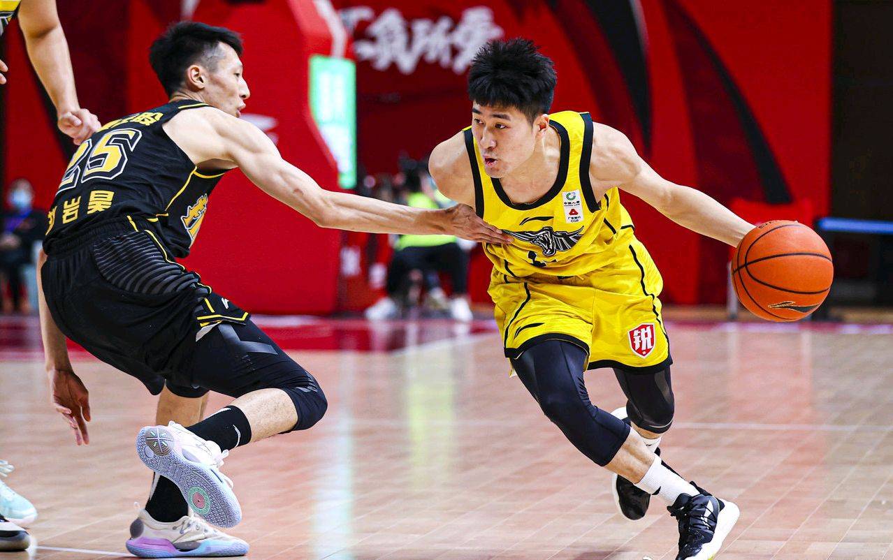 吉林队带走广厦队，恩比德扛起全队