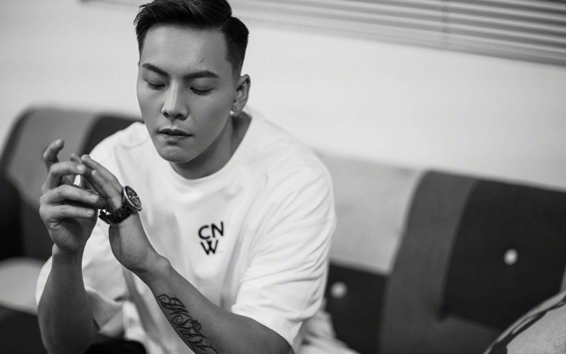 龙翔九天，猛龙力克火箭展露冠军相，哈利伯顿里程碑之夜书写新传奇